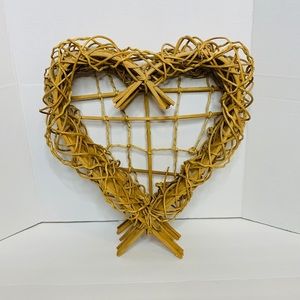 Wicker Heart Stand | Intertwined Stick New Decor| Hearts | Eco Friendly Hobo